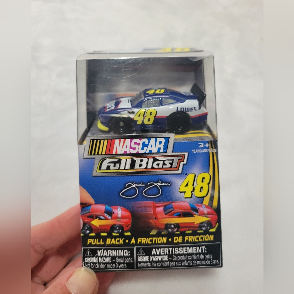 Nascar #48 Jimmie Johnson Pull back car